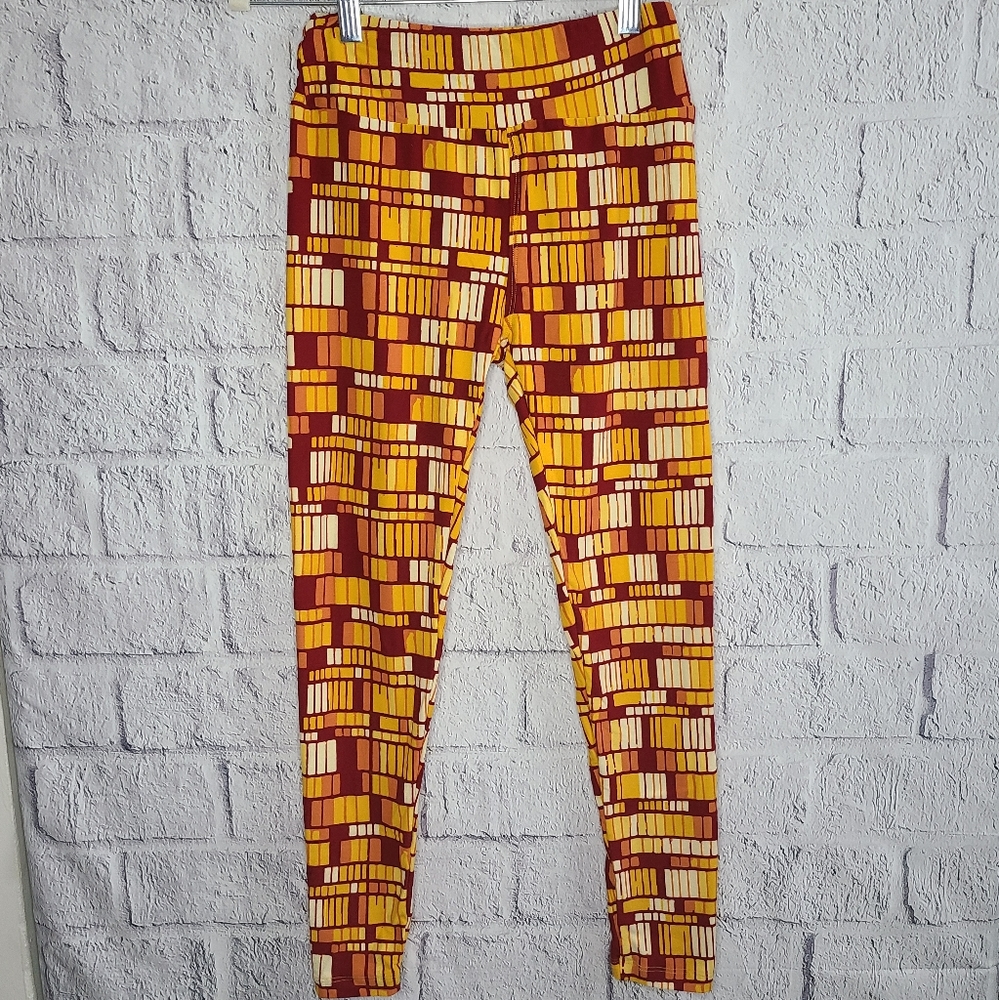 💙 (3 for $20)‎ LuLaRoe Red Colorful Leggings OS